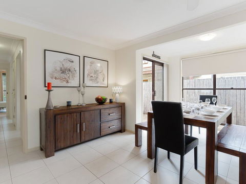 'Willows At The Bay' 111 Horace St - Large House With Aircon, WIFI And Boat Parking. - Accommodation Port Hedland 2