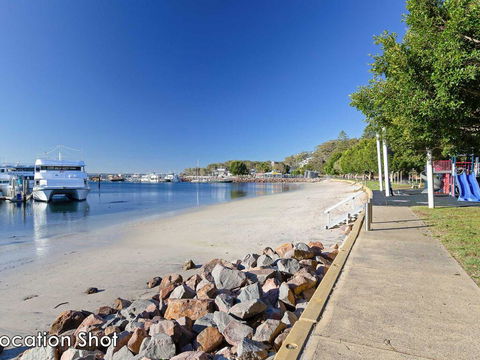 1 'Teramby Court' 104 Magnus Street - In Nelson Bay CBD - Accommodation Port Hedland 1