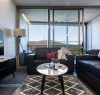 1 Bedroom Apt With Parking Walk to ANU - Accommodation Port Hedland