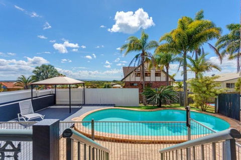 1-33 Tingira Close - Rainbow Beach, Gorgeous Ocean Views, Swimming Pool, Air Conditioning - Accommodation Port Hedland 3