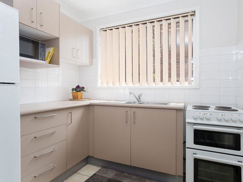 1/10 Catalina Close - So Close To The Water - Accommodation Port Hedland 2