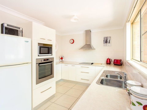 1/4 Huntly Close - Accommodation Port Hedland 1