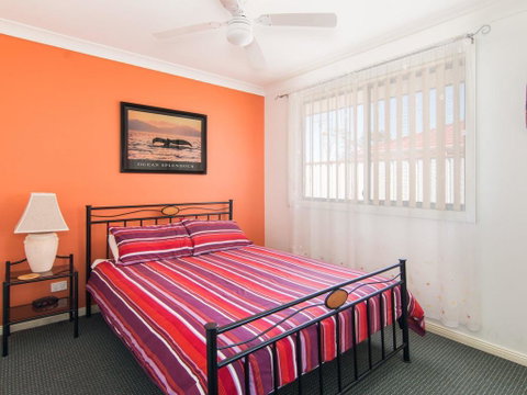 1/54 Parkes, Airconditioned - Accommodation Port Hedland 2