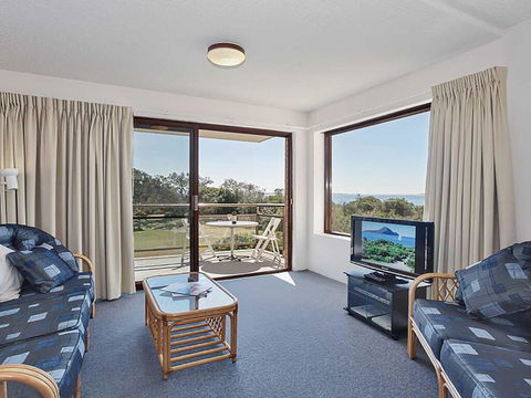 10 'Intrepid' 3 Intrepid Close - Water Views Over Shoal Bay Beach - Accommodation Port Hedland 3