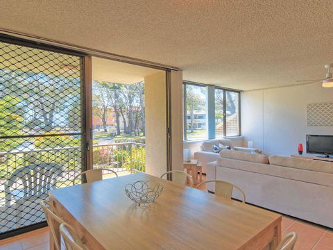 10 'Magnus Gardens' 7 Magnus Street - Air Conditioned & Walk To Town Centre - Accommodation Port Hedland 3
