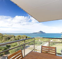 12 'Intrepid' 3 Intrepid Close - right on the beachfront - Accommodation Port Hedland