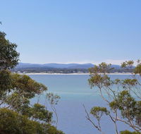 12 'Thurlow Lodge' 6 Thurlow Avenue - water views pool and central location - Accommodation Port Hedland