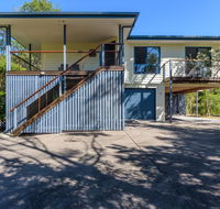 12 Ibis Court - Highset beach house with natural bushland gardens and covered decks - Accommodation Port Hedland