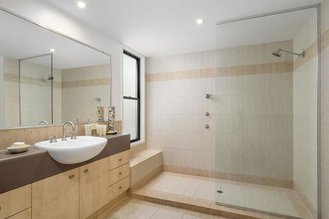 12 Naiad Court- Pool, Sleeps 8, Close To Beach - Accommodation Port Hedland 2