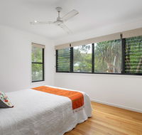 12 Naiad Court- Pool sleeps 8 close to beach - Accommodation Port Hedland