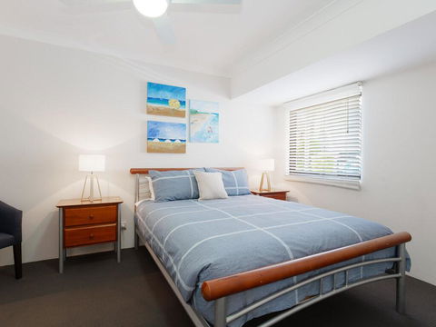 13 'Carindale', 19 Dowling Street - Large Ground Floor Unit With Pool & Tennis Court - Accommodation Port Hedland 3