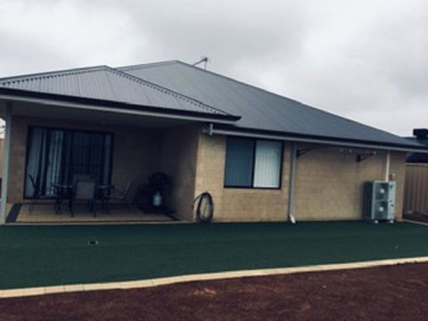 14Rosapark House - Accommodation Port Hedland 2