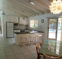 15 Larapinta Court - Family home with swimming pool in a quiet street and central location close to CBD - Accommodation Port Hedland