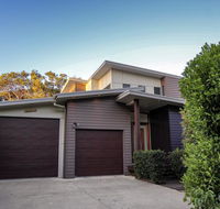 17 Naiad Court - Modern open plan family home with covered outdoor area and double lock-up garage - Accommodation Port Hedland