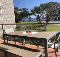 2 'Villa Ellisa' 8-10 Columbia Cl - Beautiful water views  directly across to Little Beach - Accommodation Port Hedland