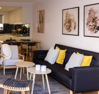 2 Bdrm Apt in Annandale with Courtyard  Parking - Accommodation Port Hedland