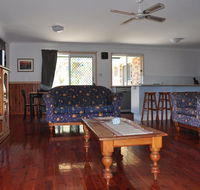 23 Carlo Road - Lowset family home within walking distance to the shopping centre. Pet friendly - Accommodation Port Hedland