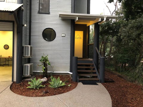 25 Naiad Court - Rainbow Shores, The Ultimate Beachside Executive Property, Air Conditioned - Accommodation Port Hedland 2