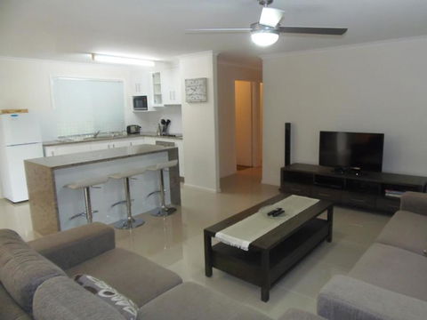 26 Kurana Street - Rainbow Beach, Stroll To The Beach And Shops - Accommodation Port Hedland 0