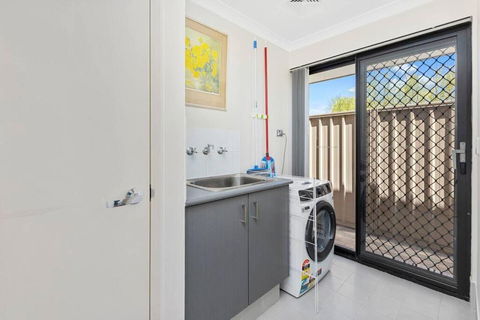 Bentley Haven, Cozy Family Retreat - Accommodation Port Hedland 3