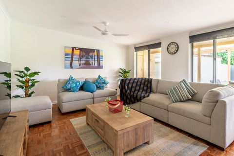 Birkinshaw Villa ( 3 Bedroom With Parkings ) - Accommodation Port Hedland 0