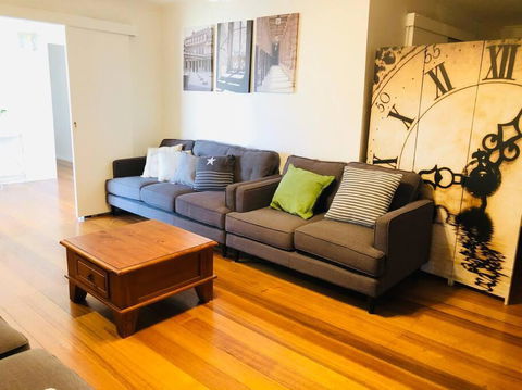 D124 Big Stay At Biggs - Accommodation Port Hedland 0