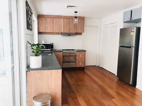 D124 Big Stay At Biggs - Accommodation Port Hedland 3