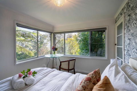 Cozy 3BR In Upwey Villa Scenic Dandenongs Mountain Views - Accommodation Port Hedland 4