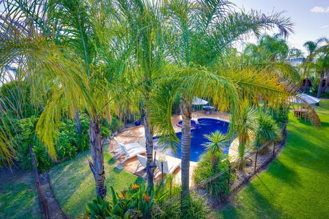 Crystal Fountain Motel Albury - Accommodation Port Hedland 2