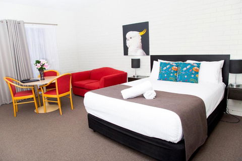 Crystal Fountain Motel Albury - Accommodation Port Hedland 1