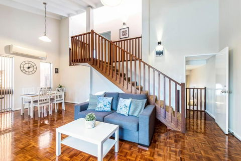 Delightful Getaway Steps From Attractions & Amenities - Accommodation Port Hedland 0