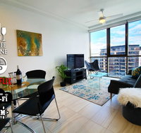 2BR Food  Drink Hub  Gym Pool Views Roof Terrace - Accommodation Port Hedland