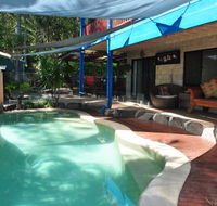 43 Double Island Drive - Two level holiday home with swimming pool. Located close to beach and CBD - Accommodation Port Hedland