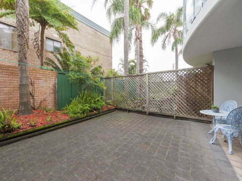 9 Cirrus @ Fingal Bay - Accommodation Port Hedland 2