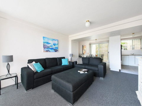 9 Cirrus @ Fingal Bay - Accommodation Port Hedland 1