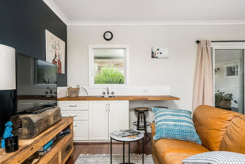 A PERFECT STAY - Byron Hills Hinterland Retreat - Accommodation Port Hedland 3