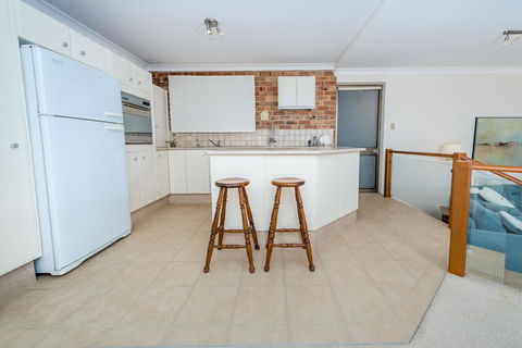 A Yachtsmans Rest, Unit 4/37 Victoria Parade - Accommodation Port Hedland 2
