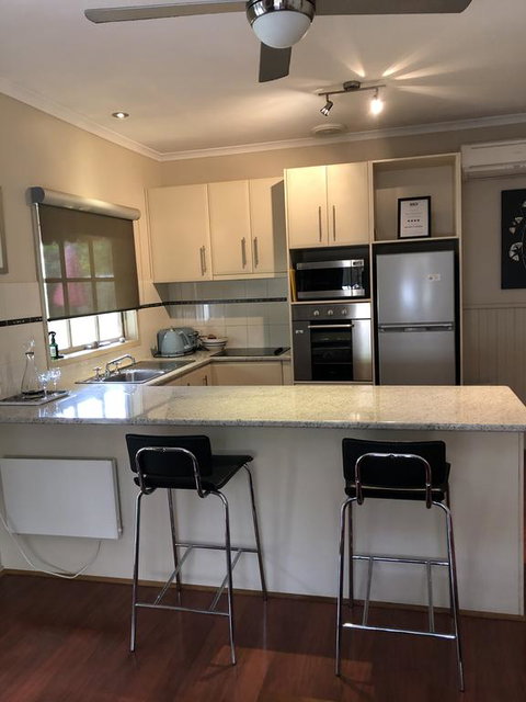 About Time Retreats- Studio Three - Accommodation Port Hedland 0