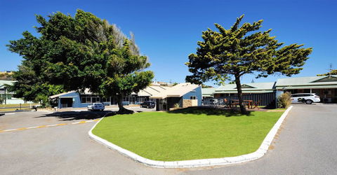 Abrolhos Reef Lodge - Accommodation Port Hedland 0