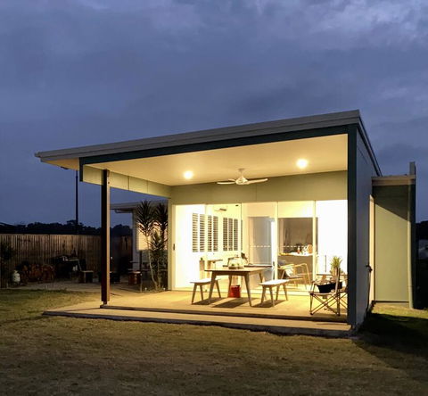 Absolute Beachfront & Secluded New Home - Accommodation Port Hedland 1