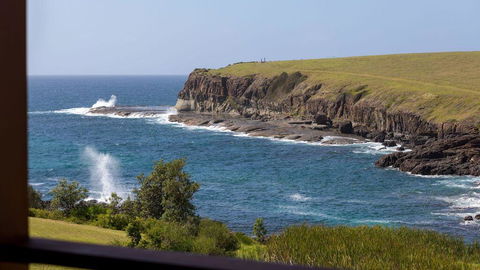 Absolute Oceanfront Cottage - Accommodation Port Hedland 1
