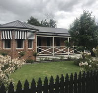 Acacia House - Central Healesville - Yarra Valley - Accommodation Port Hedland