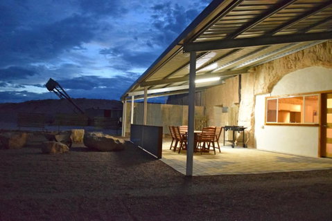 Dug Out B&B - Accommodation Port Hedland 0
