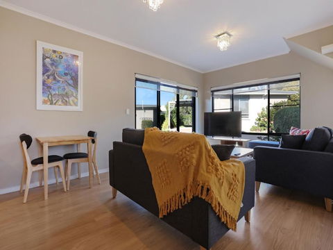 Eagle Heights Holiday Units - Accommodation Port Hedland 2