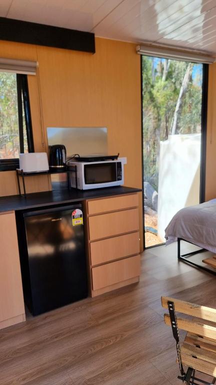 Echidna Ridge By Tiny Away - Accommodation Port Hedland 4