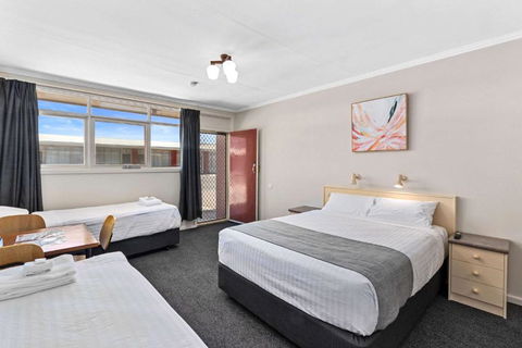 Econo Lodge Port Augusta - Accommodation Port Hedland 1
