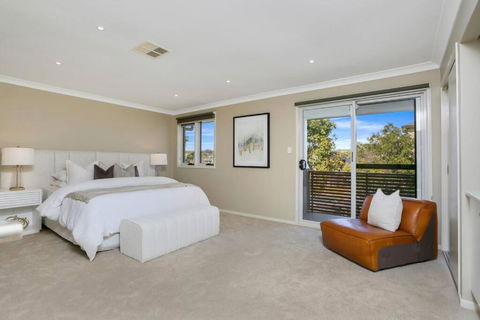 Entire Home In Park Central - Family-Friendly Getaway - Walk To Parks, Shops And Transport In Macarthur - Accommodation Port Hedland 1