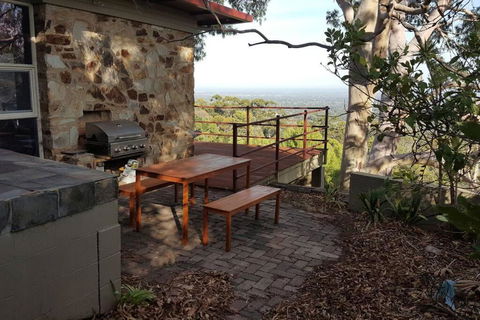Family Home Prestigious Suburb Panoramic Views - Accommodation Port Hedland 1