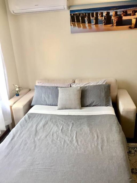 FERNLY BFast, WiFi Nflx AC Walk2Pizza Liquor Deli, - Accommodation Port Hedland 1
