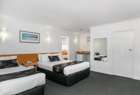 Flag Motor Lodge - Accommodation Port Hedland 3